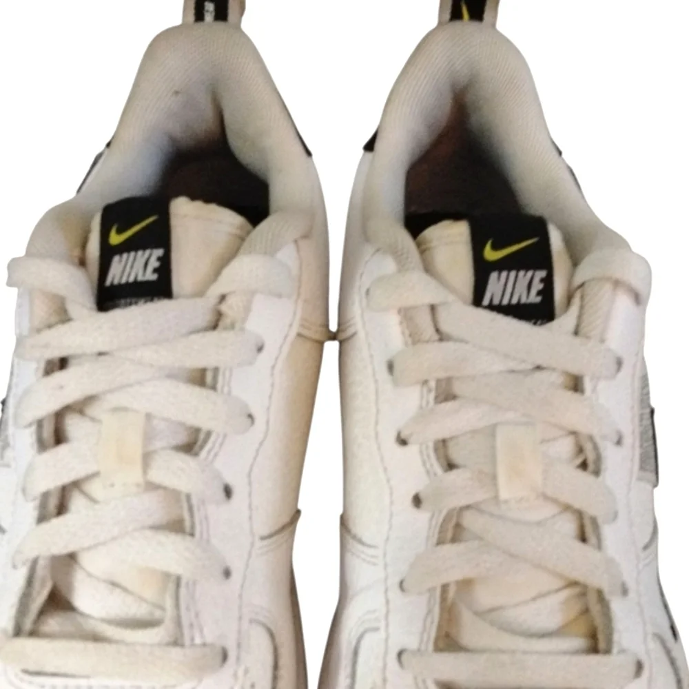 Nike Air Force 1 LV8 '07 Sneakers White And Black Nike's Women Size 7.5